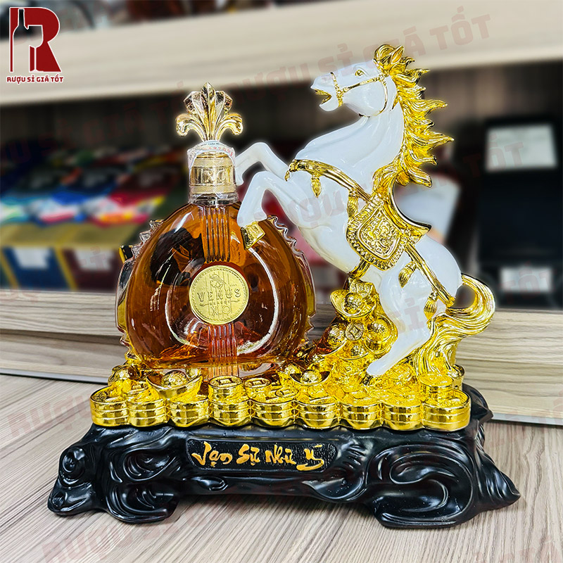 Giá rượu linh vật ngựa Mã Lộc Phát Tết 2026