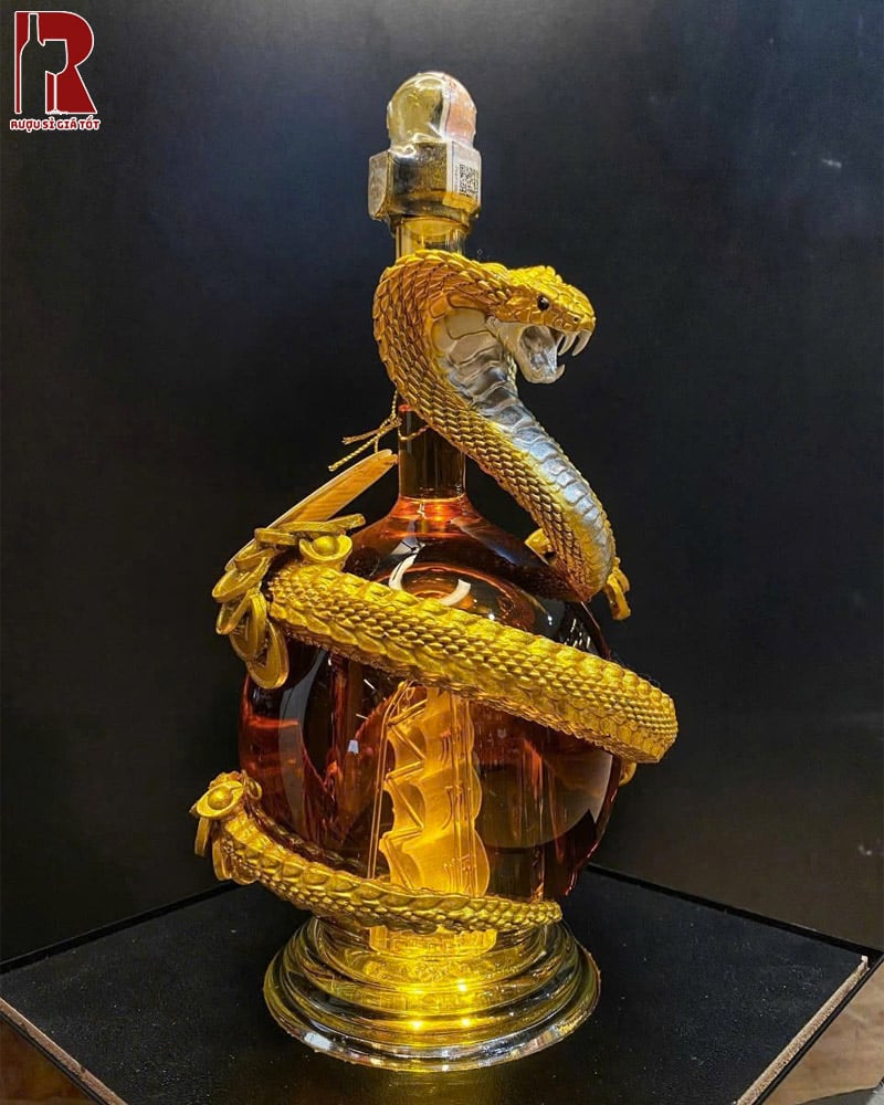 Bảo Quản Rượu Rắn Ôm Châu Noble Cognac Hors d’Age - Rượu Linh Vật