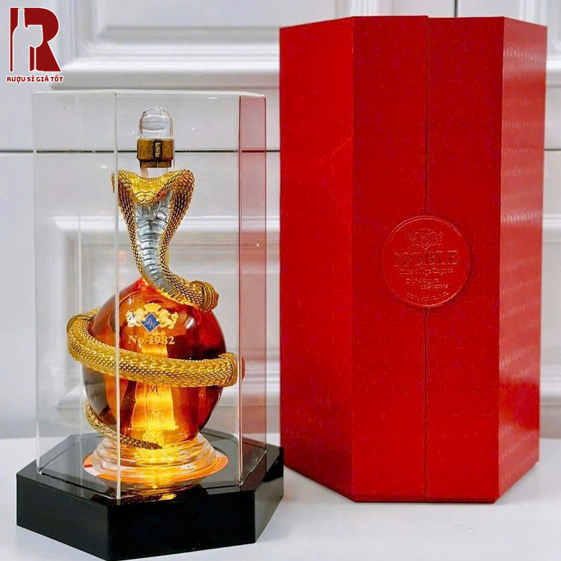 Mua Rượu Rắn Ôm Châu Noble Cognac Hors d’Age - Rượu Linh Vật