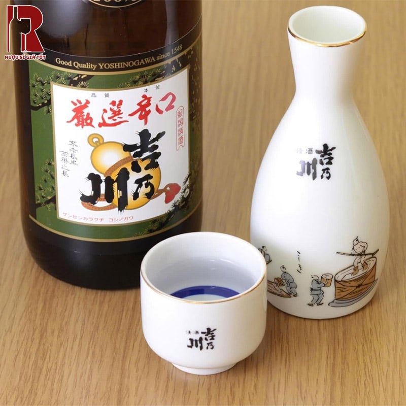 Cách Thưởng Thức Rượu Sake Gensenkarakuchi Yoshinogawa
