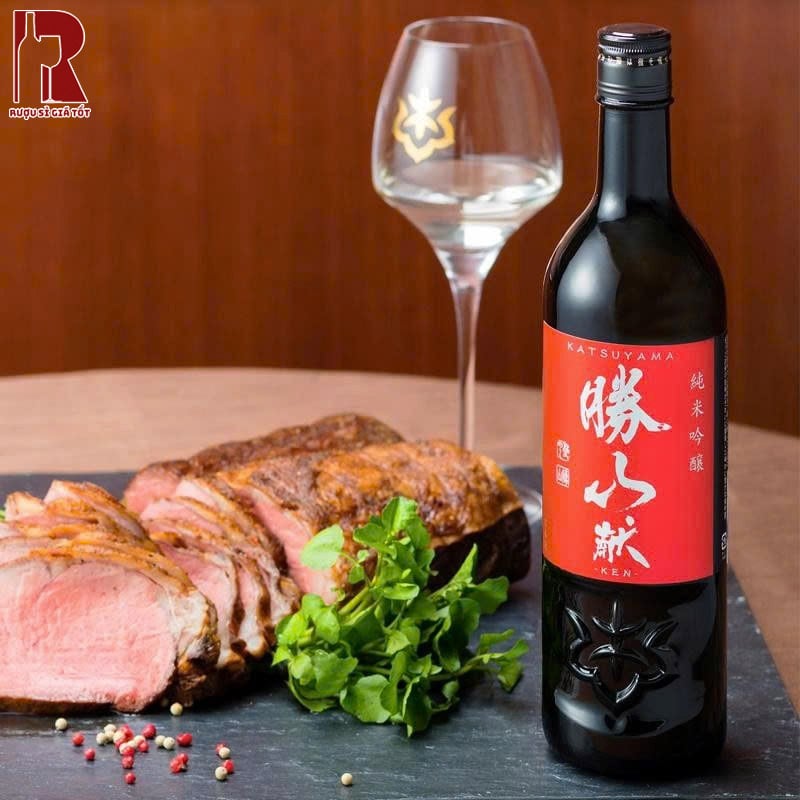 Thưởng Thức Rượu Sake Katsuyama Junmai Ginjo Ken Đúng Cách