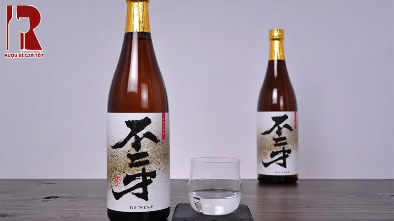 Giá Rượu Shochu Satsuma Bunise Imo Bao Nhiêu?