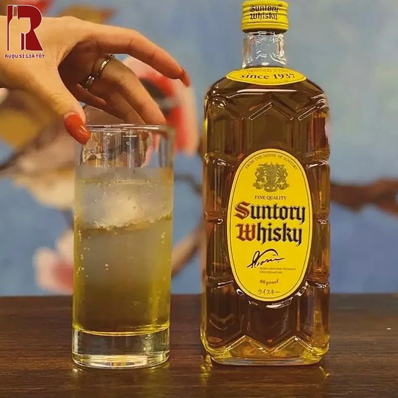 Cách Thưởng Thức Rượu Suntory Whisky Kakubin