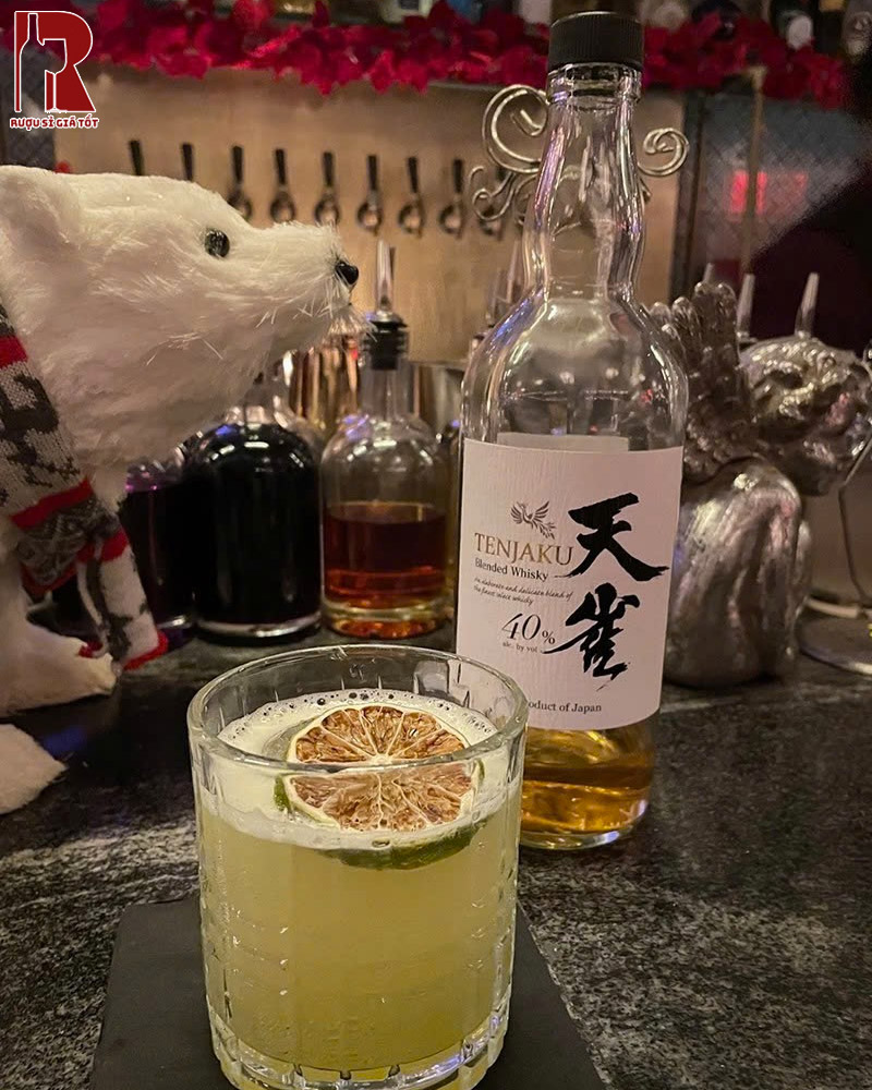Giá Rượu Tenjaku Blended Whisky Bao Nhiêu?