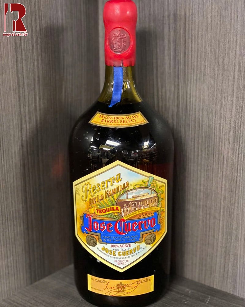 Rượu Tequila Jose Cuervo Reserva De La Familia Anejo Giá Tốt