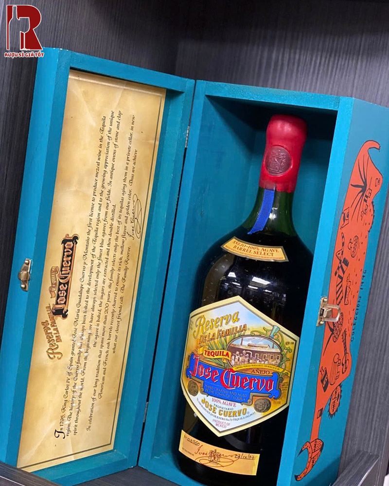 Rượu Tequila Jose Cuervo Reserva De La Familia Anejo Chính Hãng