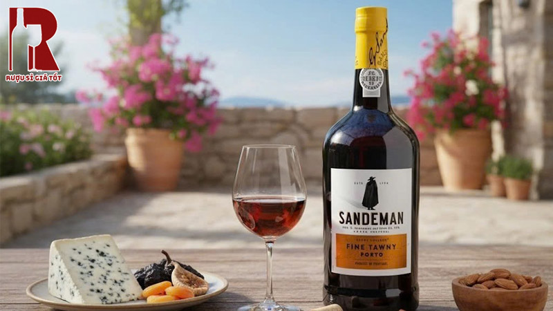 Giá Rượu Vang Bồ Ban Nha Đỏ Sandeman Port Tawny Bao Nhiêu?