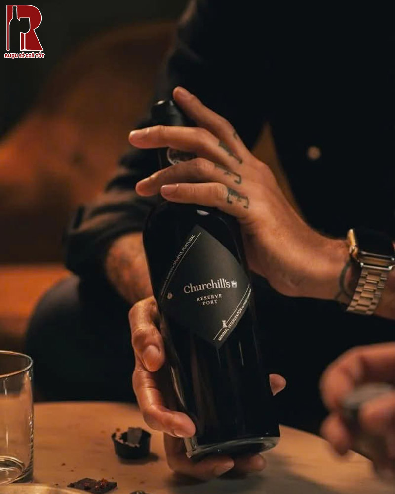 Rượu Vang Bồ Đào Nha Cường Hoá Churchill’s Reserve Port Ngon Nhất