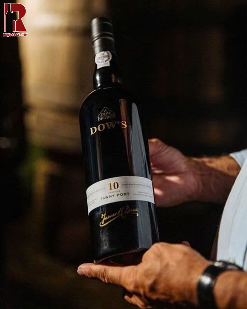 Rượu Vang Bồ Đào Nha Cường Hoá Dow’s 10 Năm Tawny Port Ngon Nhất