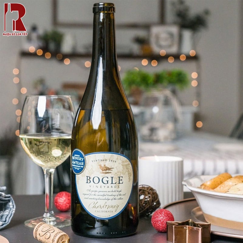 Uống Rượu Vang Mỹ Trắng Bogle
