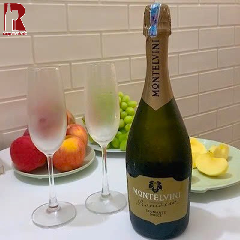 Uống Rượu Vang Nổ Montelvini Promoso Spumante Dolce Đúng Cách