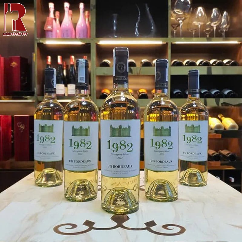 Mua Rượu Vang Pháp Trắng 1982 UG Bordeaux Uy Tín