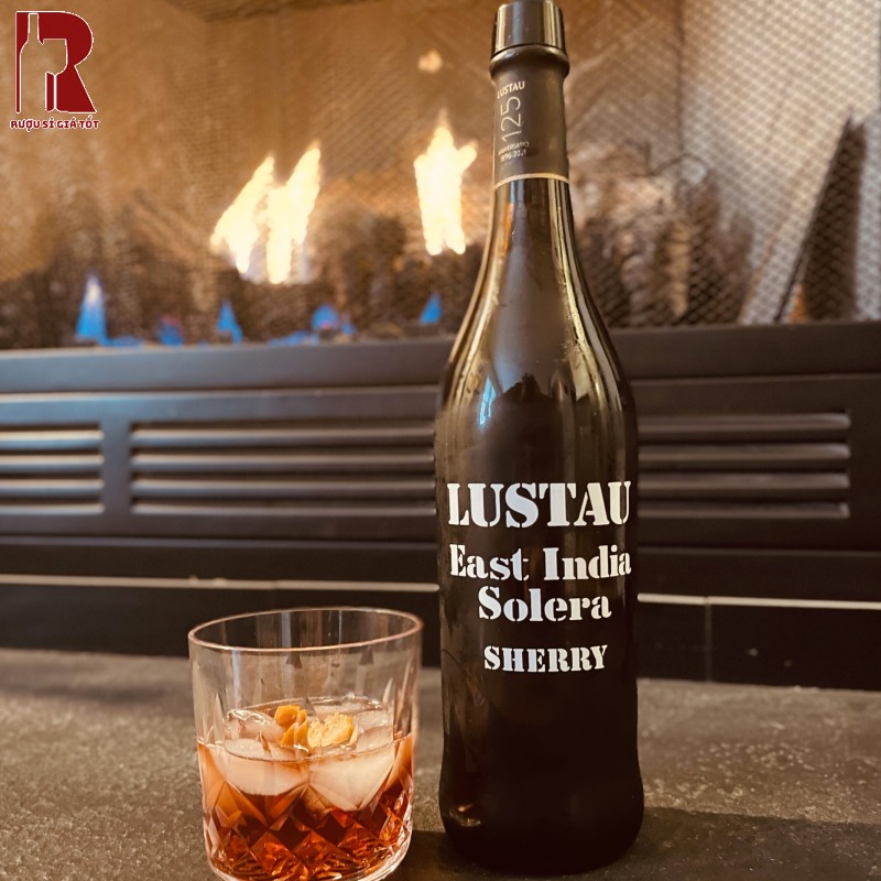 Mua Rượu Vang Tây Ban Nha Đỏ Lustau East India Solera Ở Đâu?