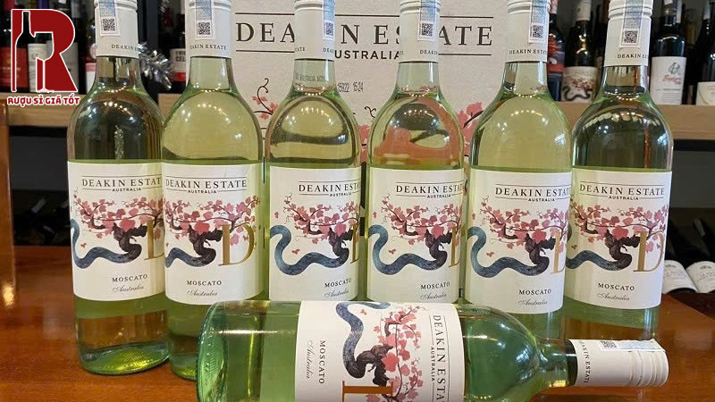 Giá Rượu Vang Úc Ngọt Deakin Estate Moscato Bao Nhiêu?