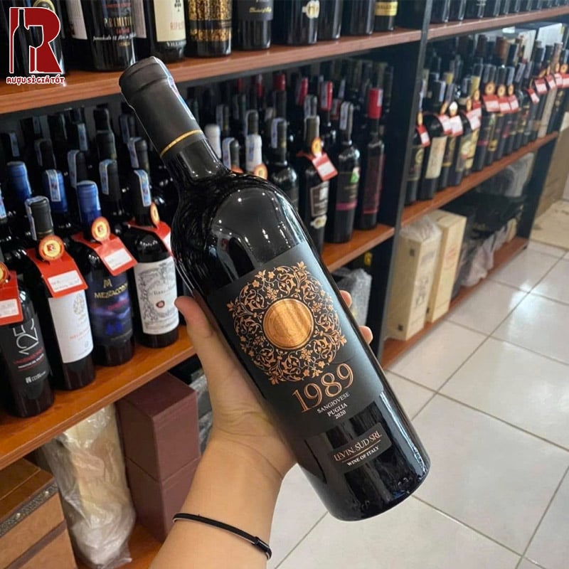 Rượu Vang Ý Đỏ 1989 Chát Nhãn Đen Chất Lượng Cao