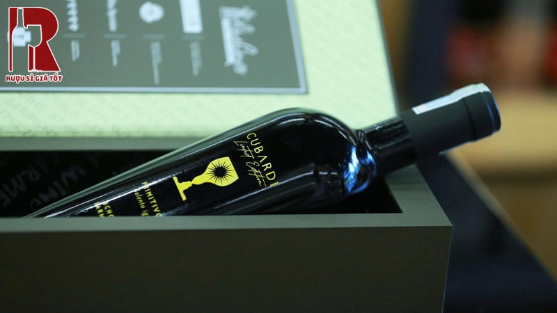 Rượu Vang Ý Đỏ Schola Sarmenti Cubardi Salento IGT Limited Edition Chính Hãng