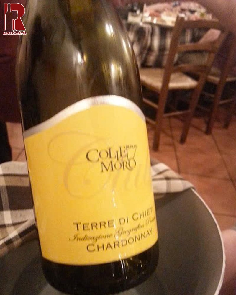 Thưởng Thức Rượu Vang Ý Trắng Club