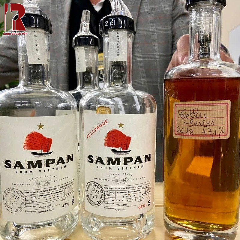 Rượu White Rhum Sampan Giá Tại Việt Nam