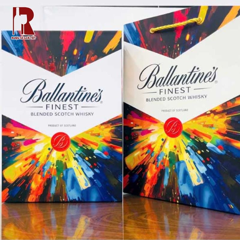 Hộp quà Tết Ballantine's Finest nhập khẩu chính hãng