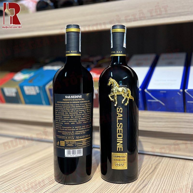 Vang Đỏ Salsedine Primitivo nổi bật với hương trái cây đen chín mọng