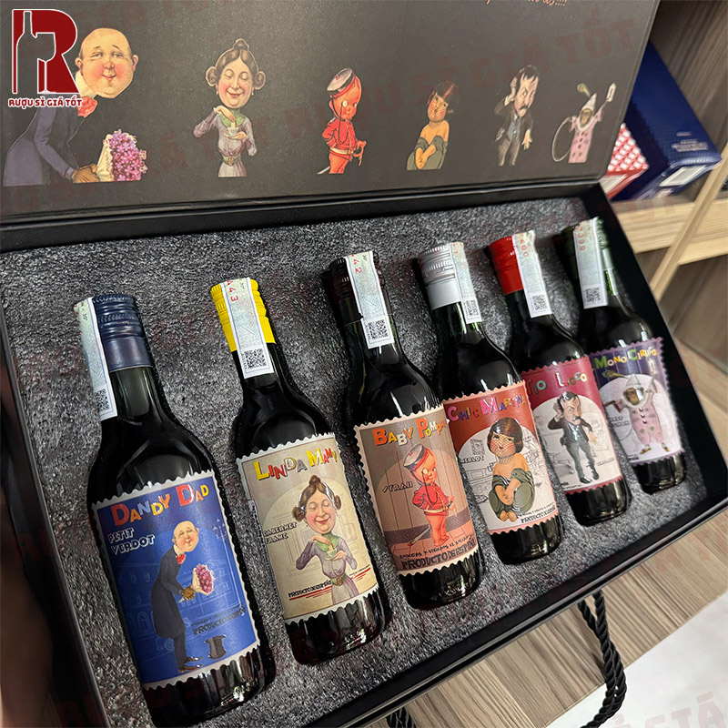 Set Rượu Vang Mini Happy Family có đa dạng hương vị
