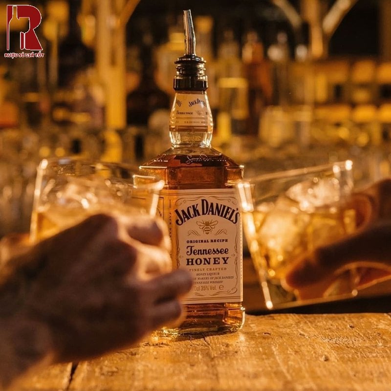 Tennessee Whiskey nổi bật với quy trình sản xuất nhiều bước thủ công để mang đến vị rượu nguyên chất