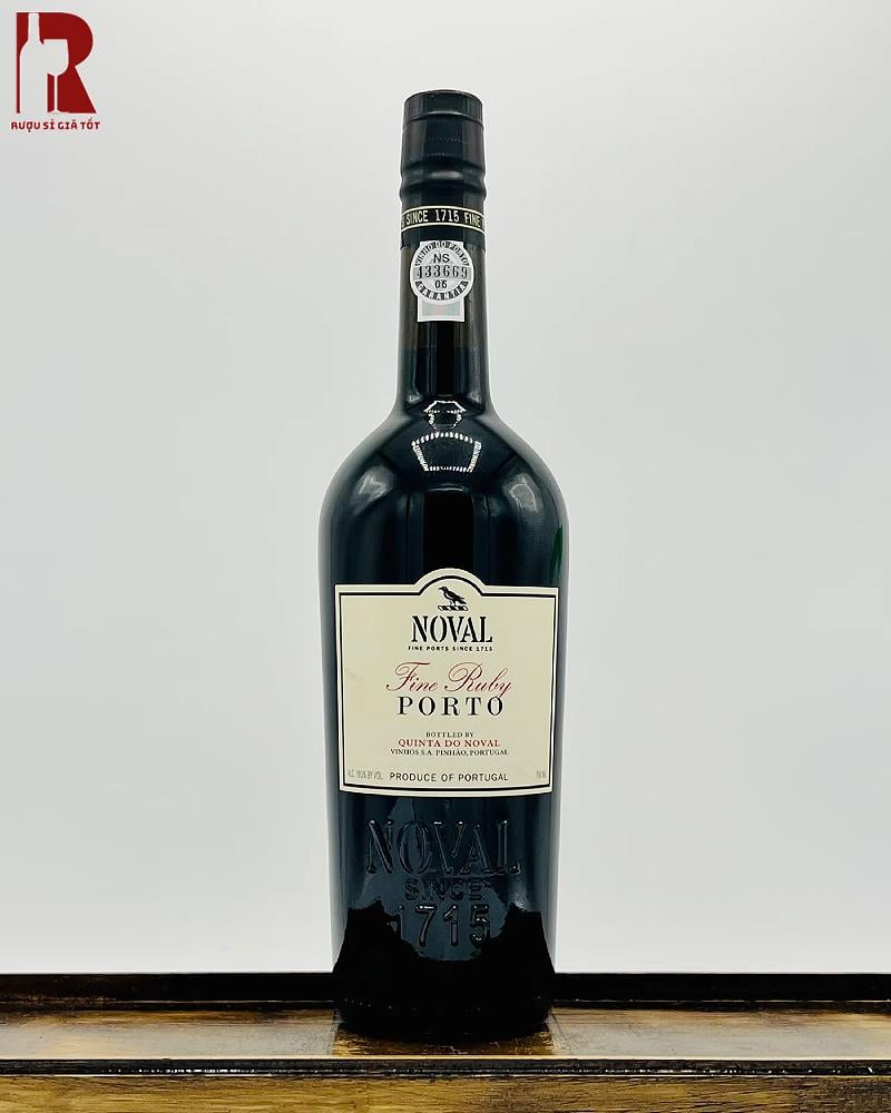 Rượu vang cường hóa nổi bật với nhiều phân loại như Tawny port, White Port, hay LBV