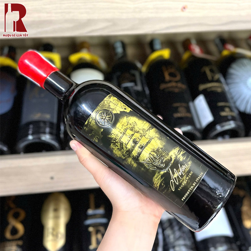 Rượu Vang Ý Đỏ Meloni Negroamaro Vàng nên được dùng kèm các món ăn nhiều gia vị như thịt nướng, thịt hầm