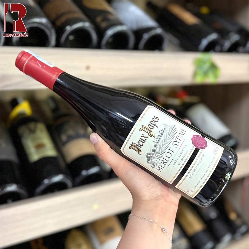 Rượu Vang Pháp Đỏ Vieux Papes Merlot Syrah có phong cách mềm mại, dễ uống