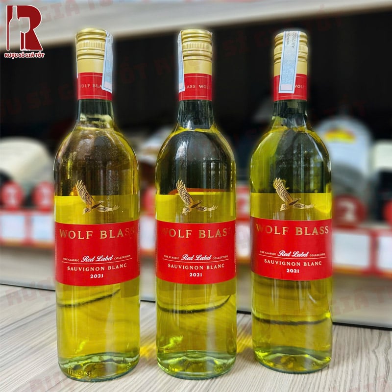 Rượu Vang Úc Trắng Wolf Blass Red Label Sauvignon Blanc nhập khẩu