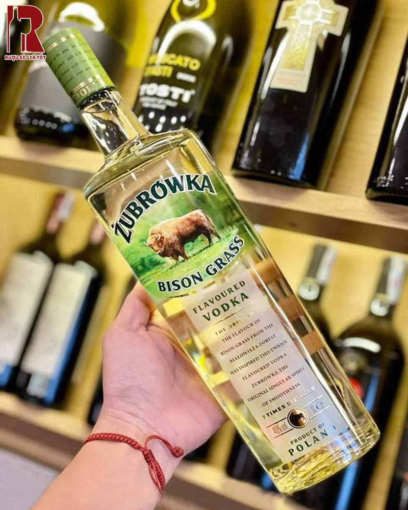 Rượu Vodka Zubrowka (Cọng Cỏ Xanh) nhập khẩu chính hãng giá rẻ