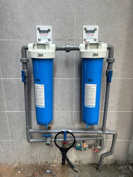 Hình lắp đặt lọc tổng đầu nguồn 3M Aqua-Pure AP802B-817