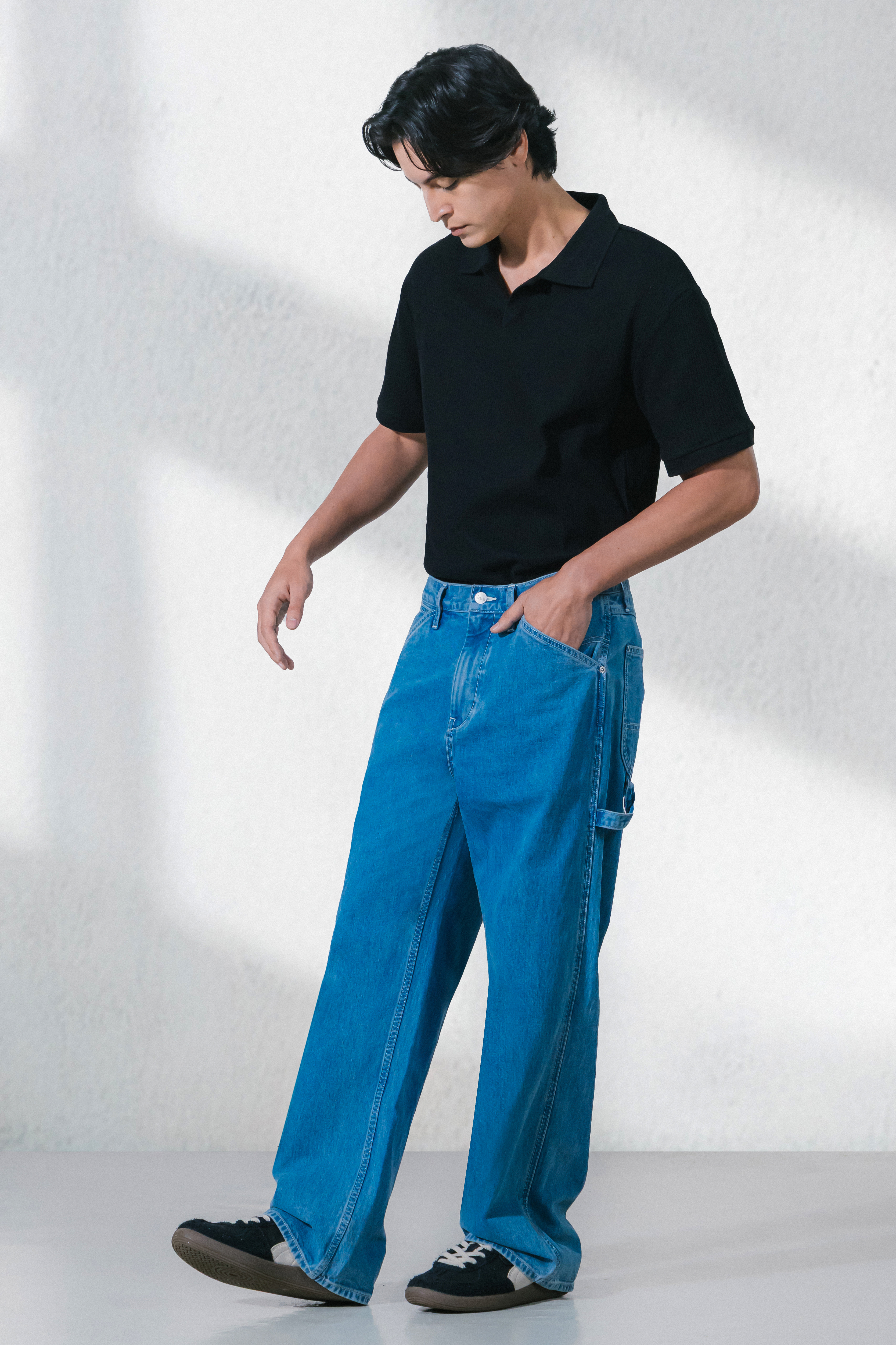 (SEASONAL) LOOSE STRAIGHT