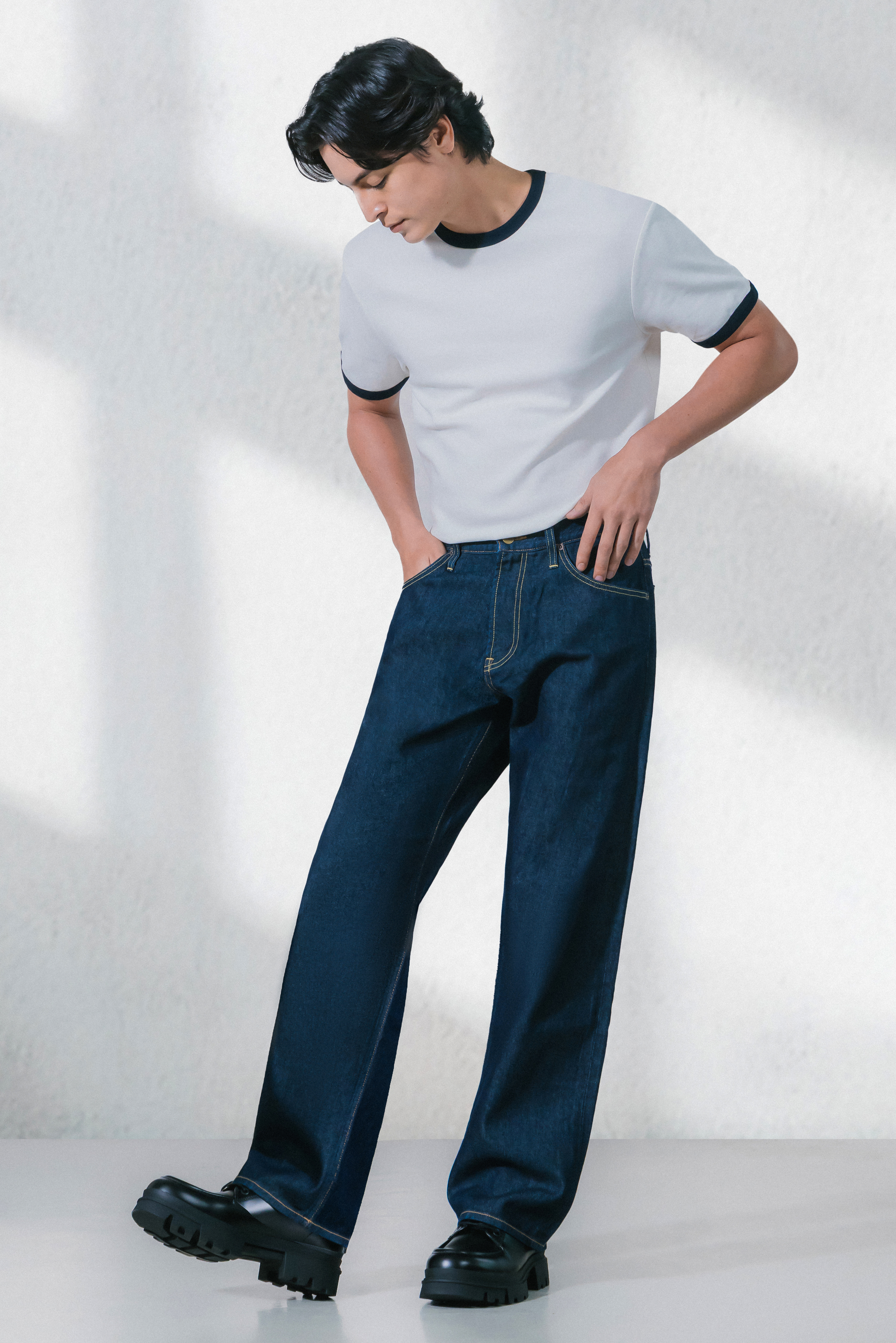 (SEASONAL) RETRO STRAIGHT