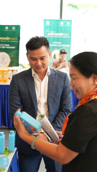 Phiên chợ khởi nghiệp 2025: Điểm nhấn với gian hàng sản phẩm tẩy rửa lành tính Dr Natro