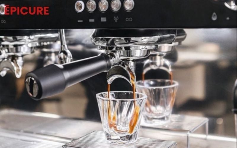Tính năng điều chỉnh dòng chảy và tốc độ chiết xuất của máy pha cà phê Espresso