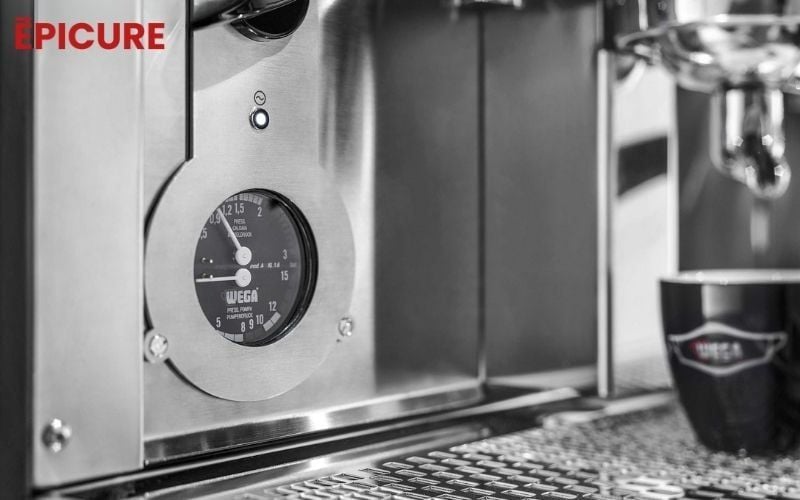 Máy pha cà phê Espresso có công nghệ tạo áp suất mạnh