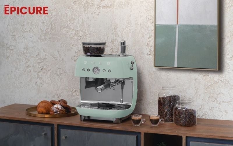 Máy pha cà phê SMEG EGF03 thiết kế sang trọng