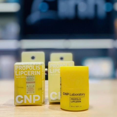 CNP PROPOLIS LIPCERIN™ - MÔI ẨM MƯỢT, TOẢ SÁNG MỌI NƠI