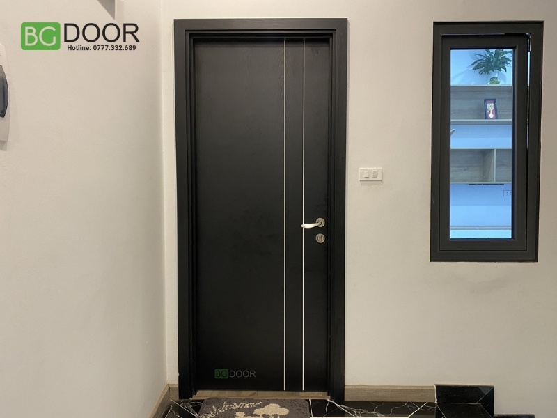 So sánh cửa MDF chống ẩm và cửa nhựa: Nên dùng loại nào tốt hơn?