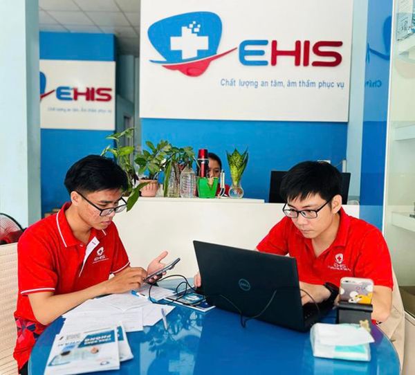 Tuần đầu ra mắt Cộng đồng phòng khám