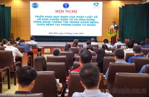 Điện Biên Online: Triển khai kê đơn thuốc điện tử và ứng dụng công nghệ thông tin trong khám chữa bệnh tại phòng khám tư