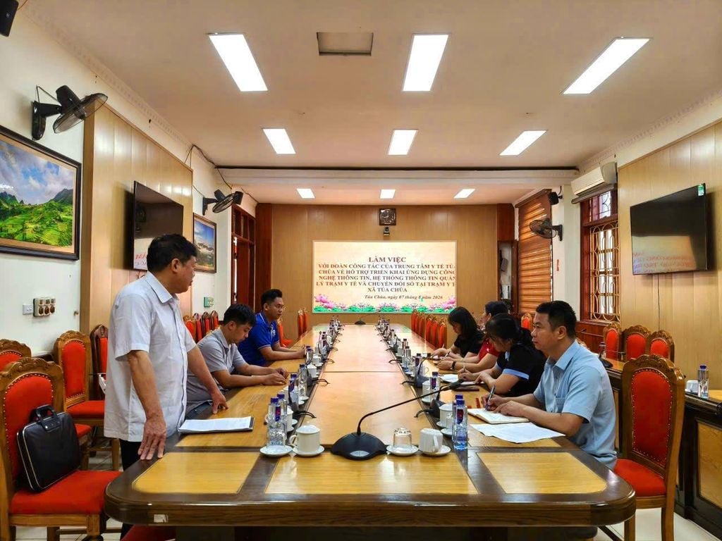 Song Ân phối hợp với Đoàn công tác Trung tâm Y tế Tủa Chùa đồng hành cùng 5 xã trong hành trình đẩy mạnh chuyển đổi số y tế cơ sở
