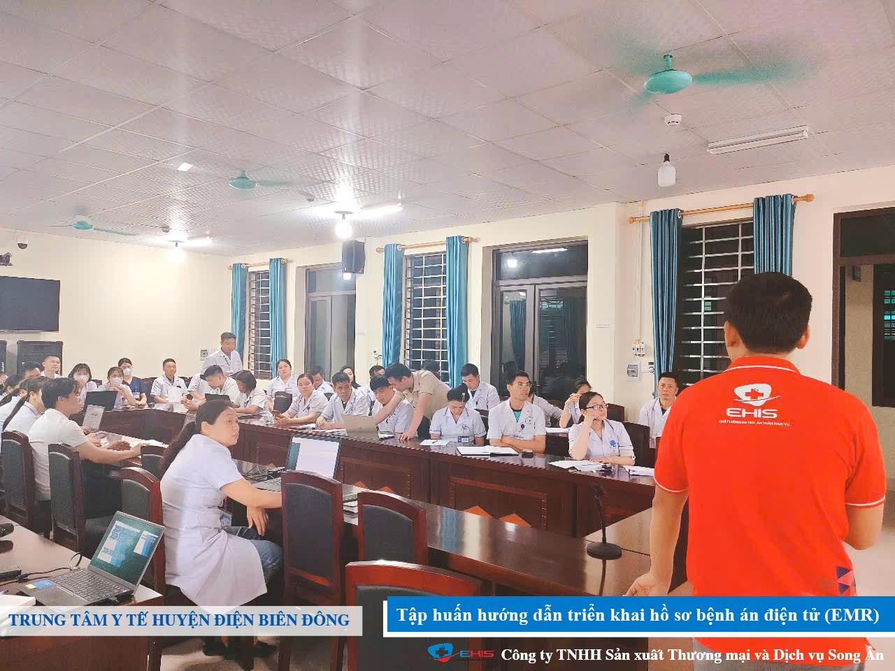 Tập huấn triển khai bệnh án điện tử E-EMR tại Trung tâm Y tế huyện Điện Biên Đông (nay là Trung tâm Y tế Điện Biên Đông tỉnh Điện Biên)