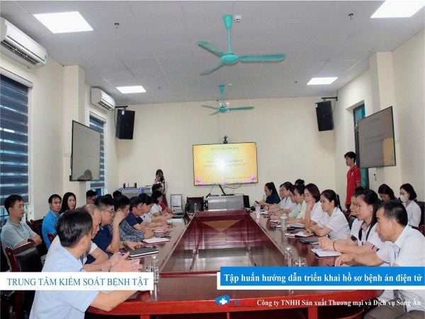 Tập huấn triển khai bệnh án điện tử E-EMR tại Trung tâm kiểm soát bệnh tật (CDC) tỉnh Điện Biên