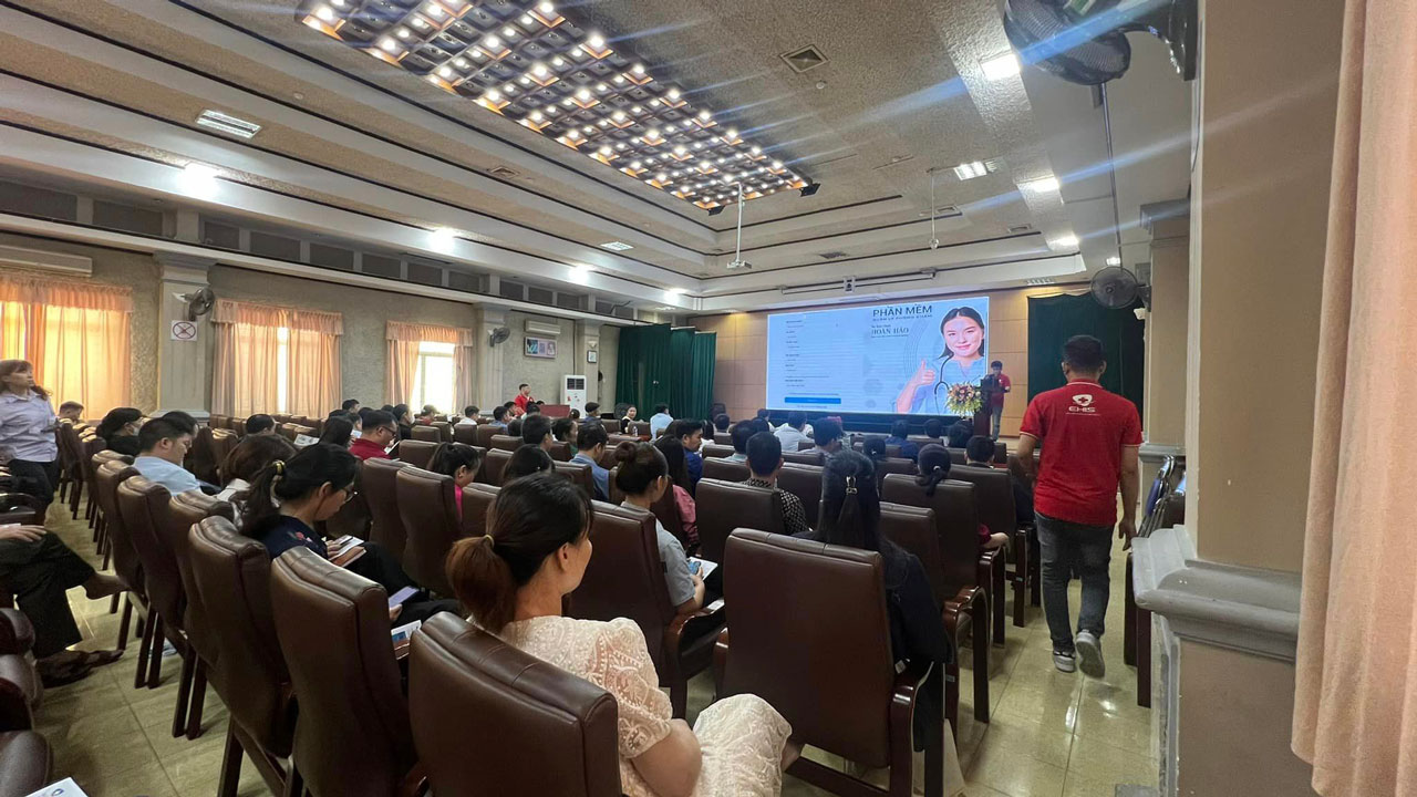 Hội nghị ứng dụng công nghệ thông tin trong khám chữa bệnh và quản lý phòng khám