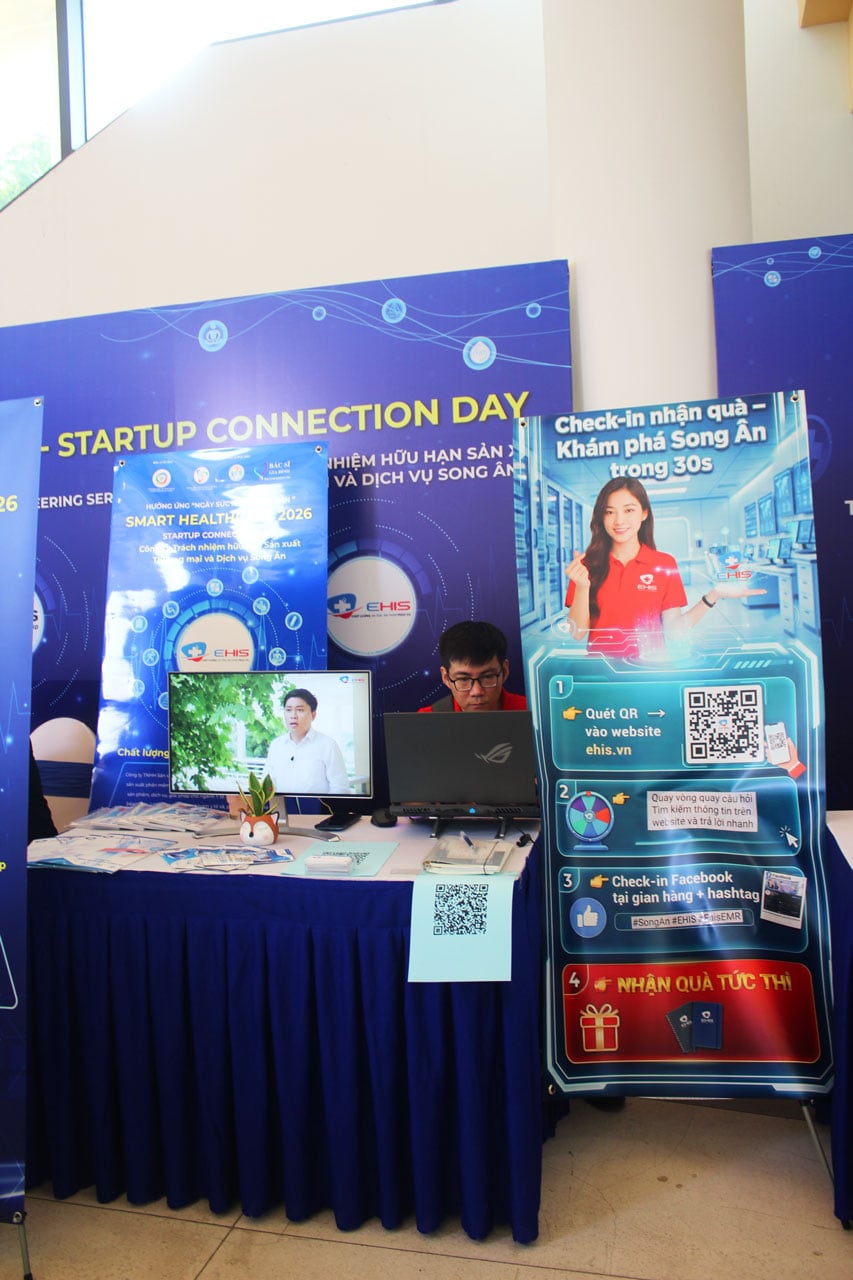 gian hàng song ân tại sự kiện với mã là HC12