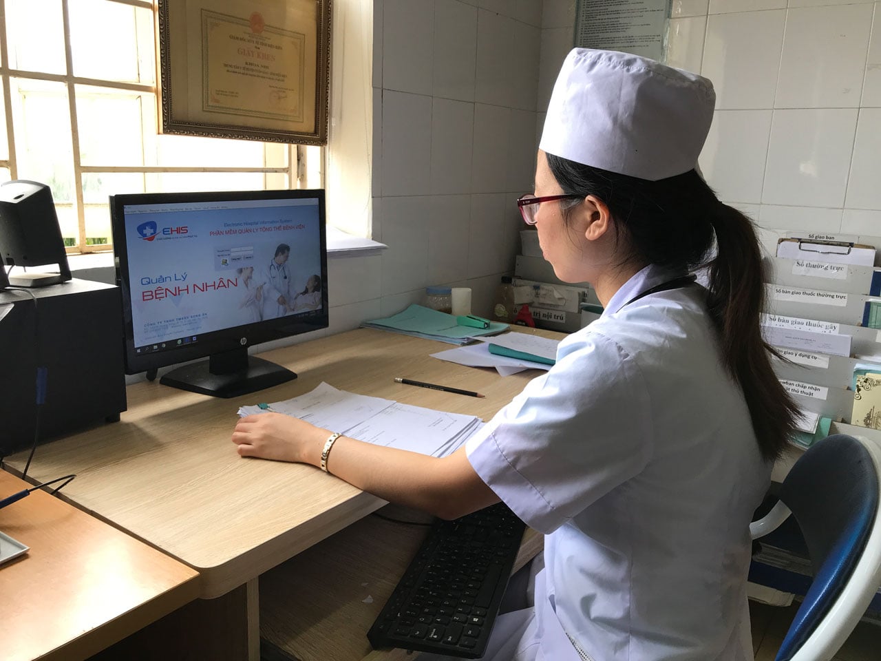 Giao diện E-EMR Ehis hỗ trợ quản lý bệnh án điện tử hiệu quả