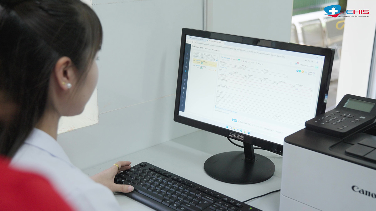 Giao diện phần mềm quản lý bệnh viện EHIS trong hệ thống bệnh án điện tử E-EMR tại Thanh An, Điện Biên