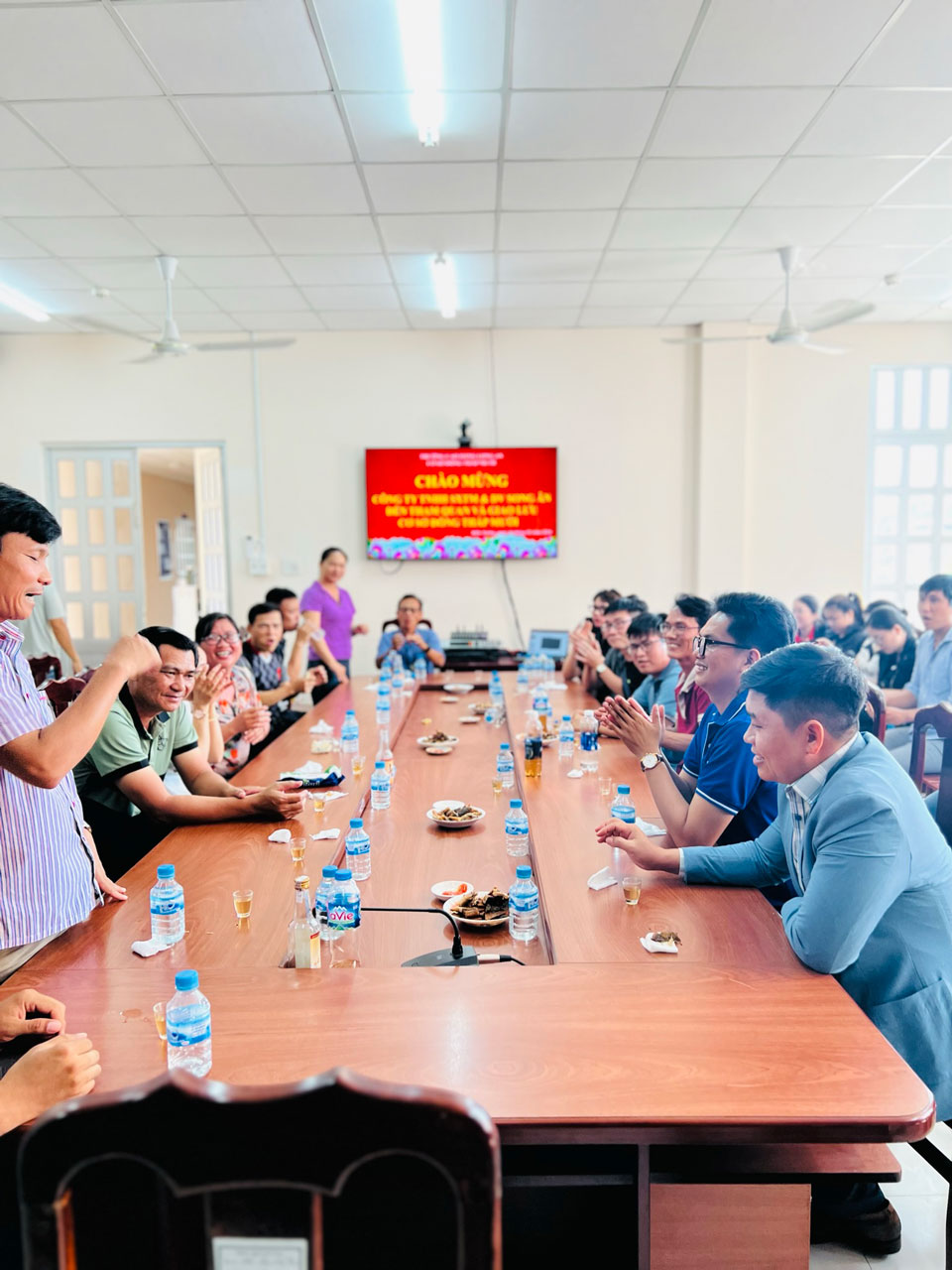 Hoạt động giao lưu thực tập sinh giữa Song Ân và sinh viên Cao đẳng Long An